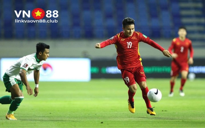 Cược Chấp 3 Chiều Là Gì? Cách Bắt Kèo Chính Xác Nhất Tại VN88 9 Phân tích phong độ hai đội bóng tham gia thi đấu